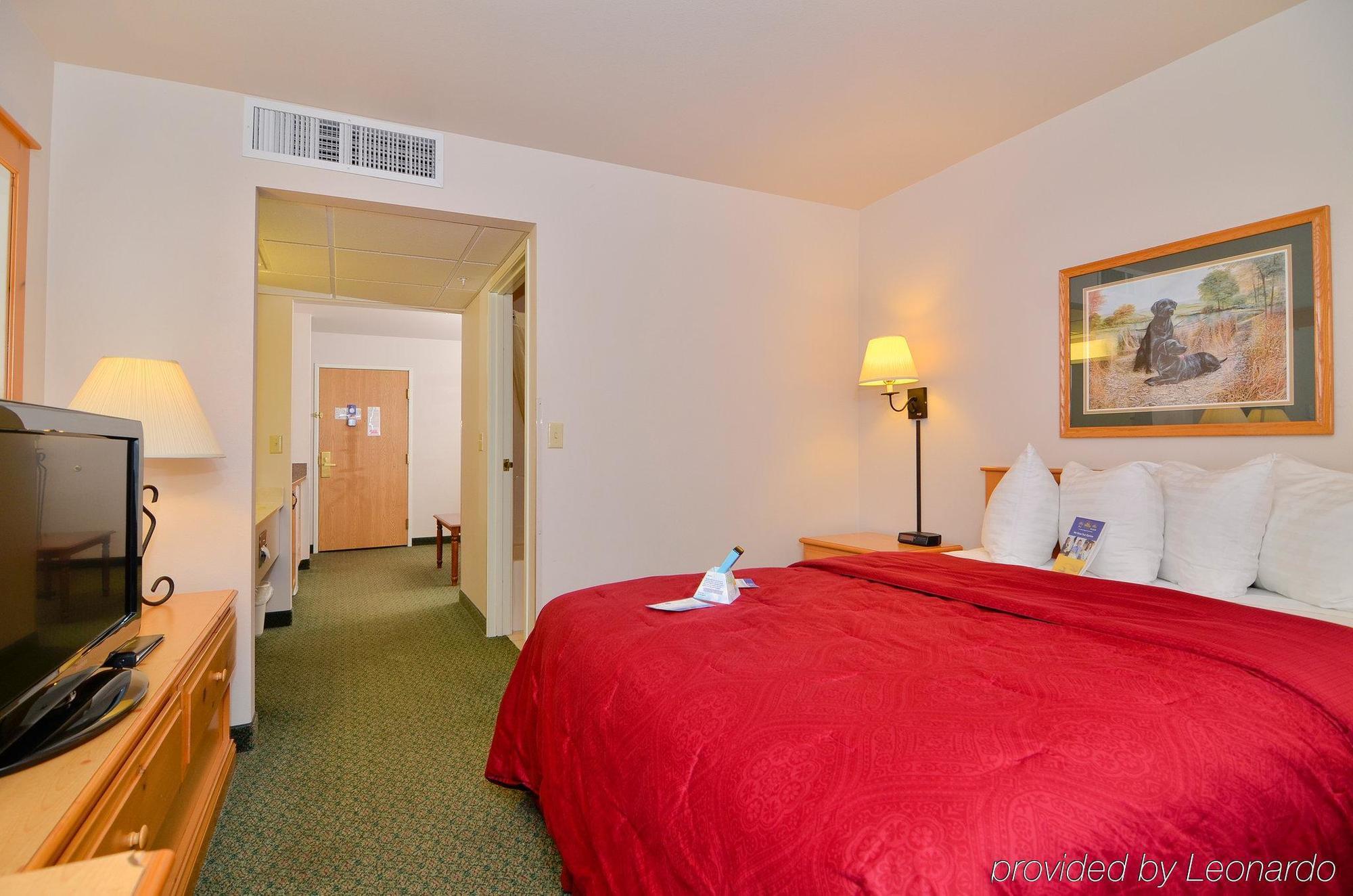 Best Western Yellowstone Crossing Laurel Room photo